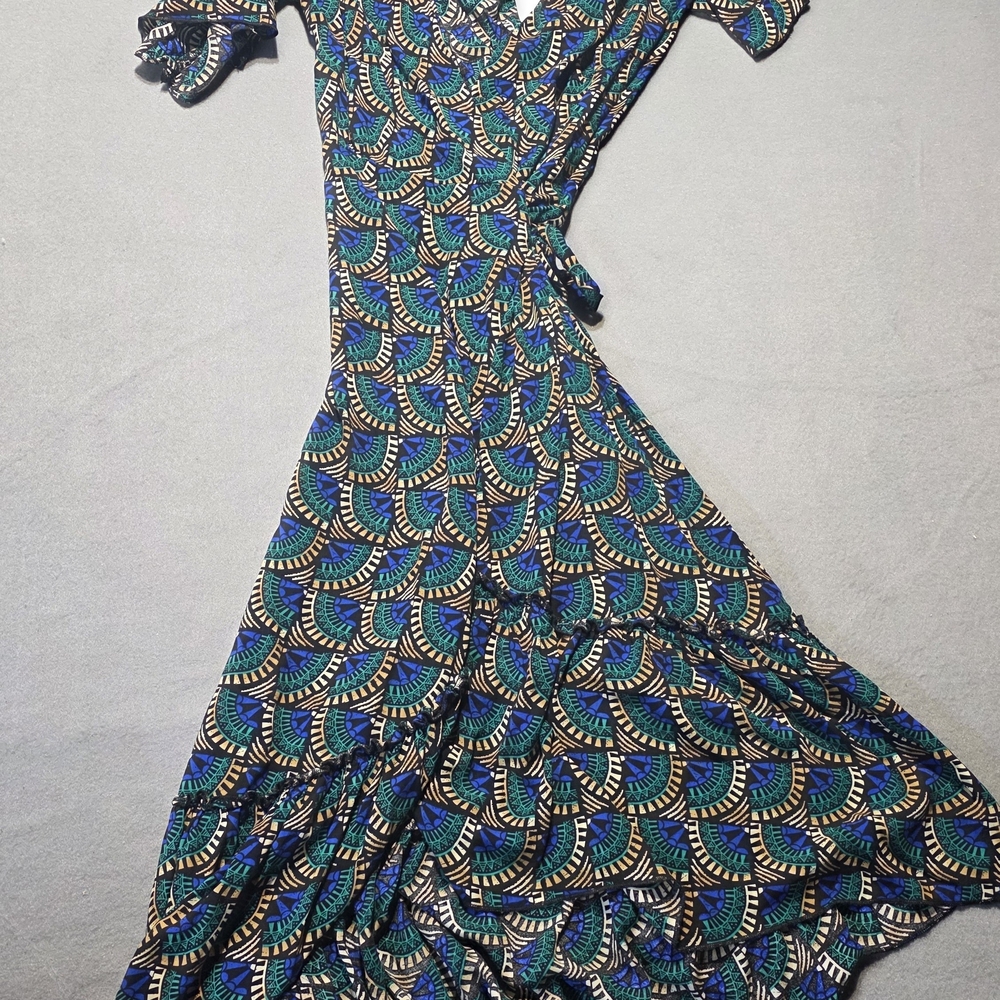 Silk & Salt NWT Elegant Blue and Green Patterned Wrap Dress Small PTP 19 - Picture 2 of 7